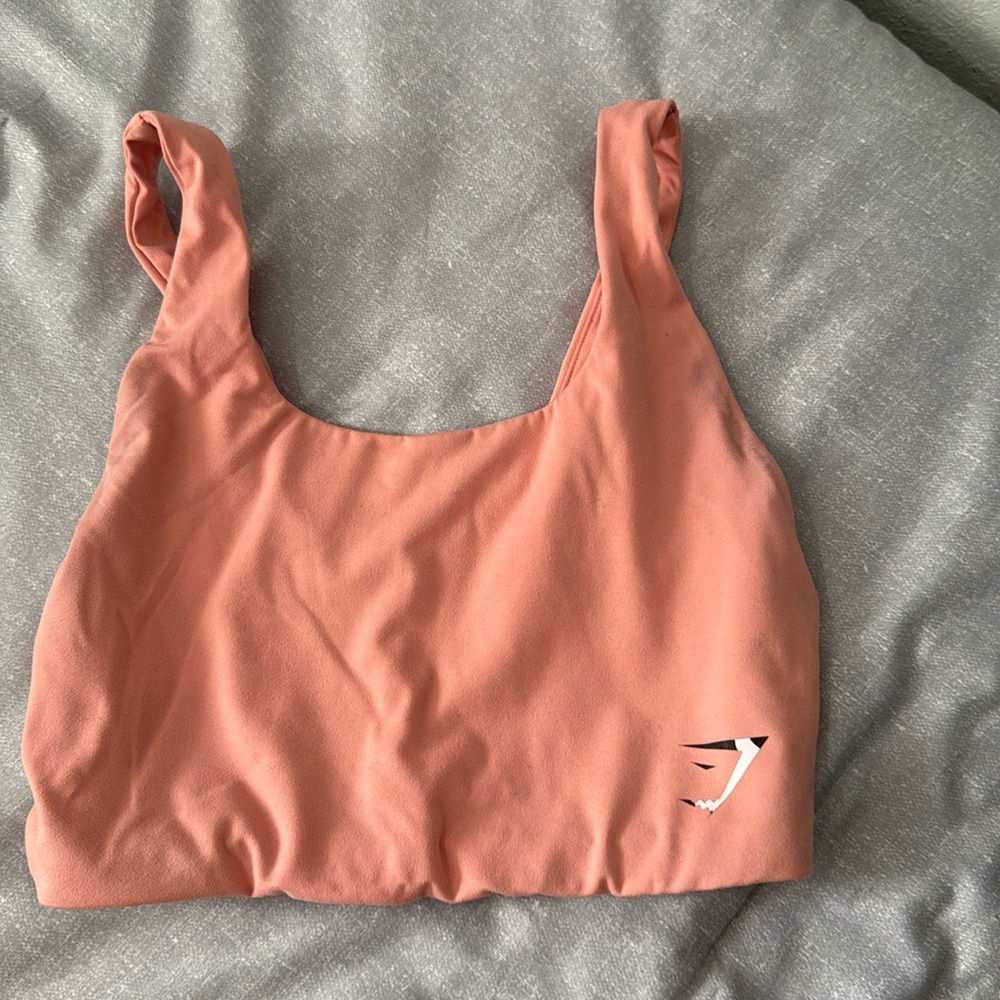 Gym shark sports bra! 

Used new condition. Logo just a little peeled.